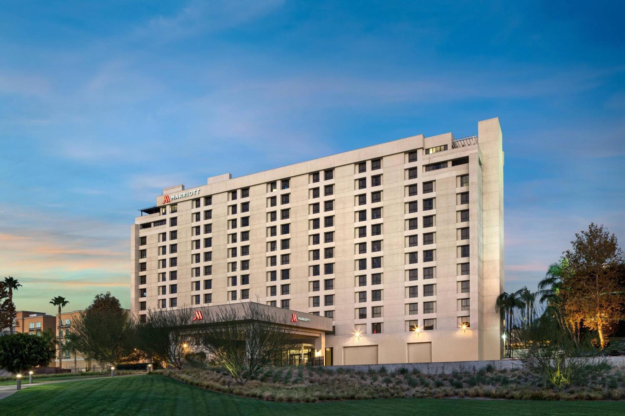 Marriott Riverside At The Convention Center Экстерьер фото